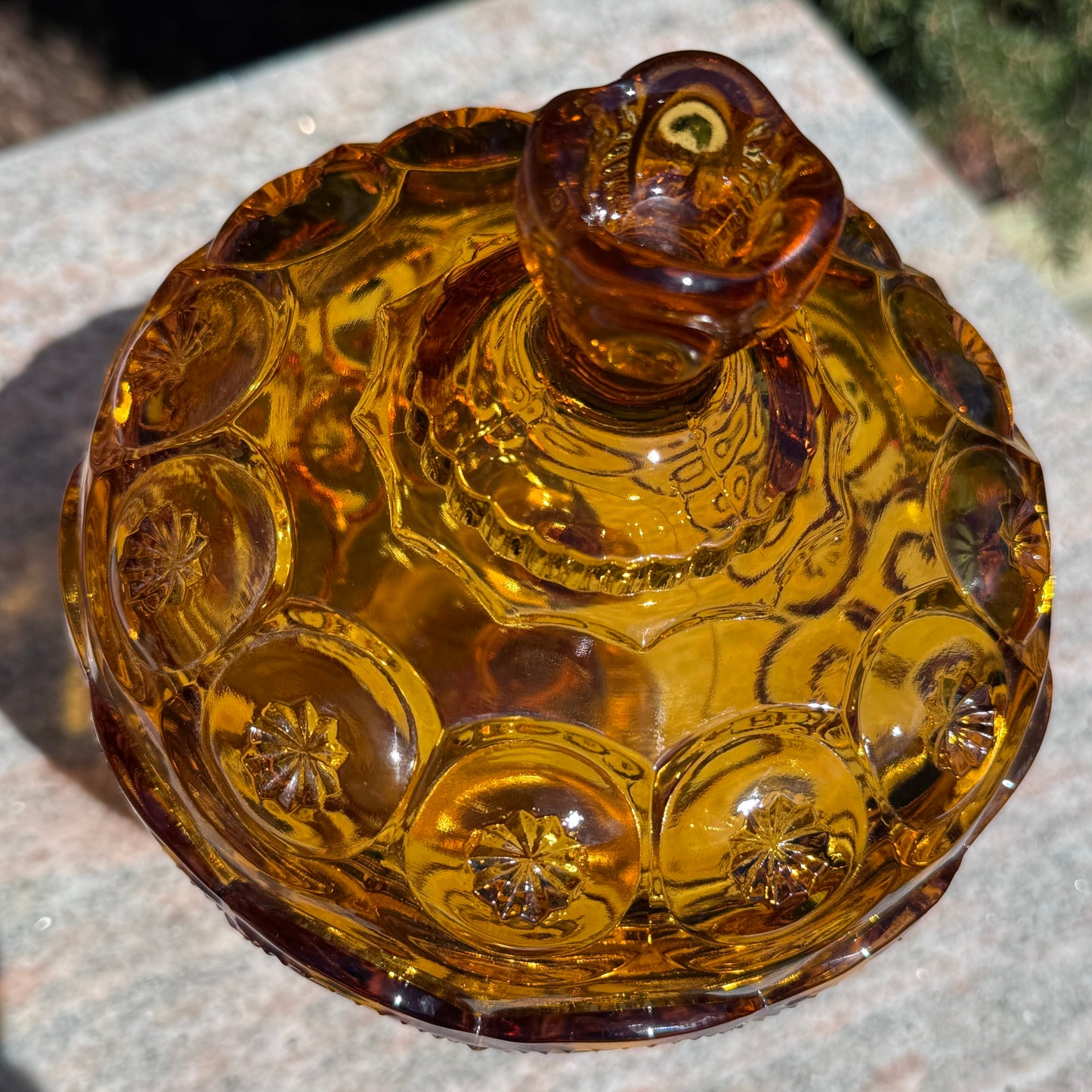 Vintage L. E. Smith Soft Topaz Moon and Stars Pedestal Covered Candy Dish