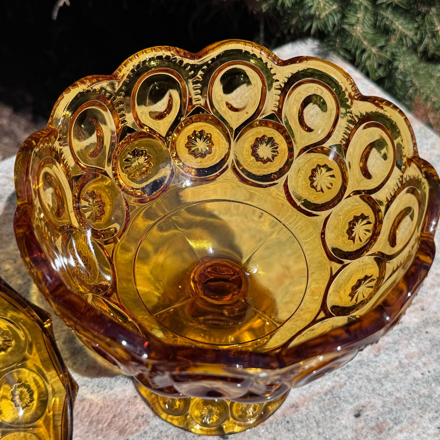 Vintage L. E. Smith Soft Topaz Moon and Stars Pedestal Covered Candy Dish