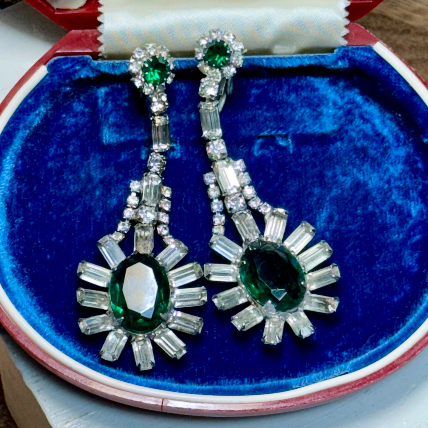Vintage Eye Catching Green & Clear Rhinestone Dangling Earrings