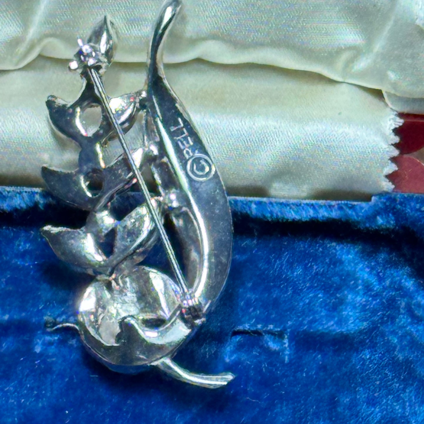 Vintage Pell Rhinestone Pin