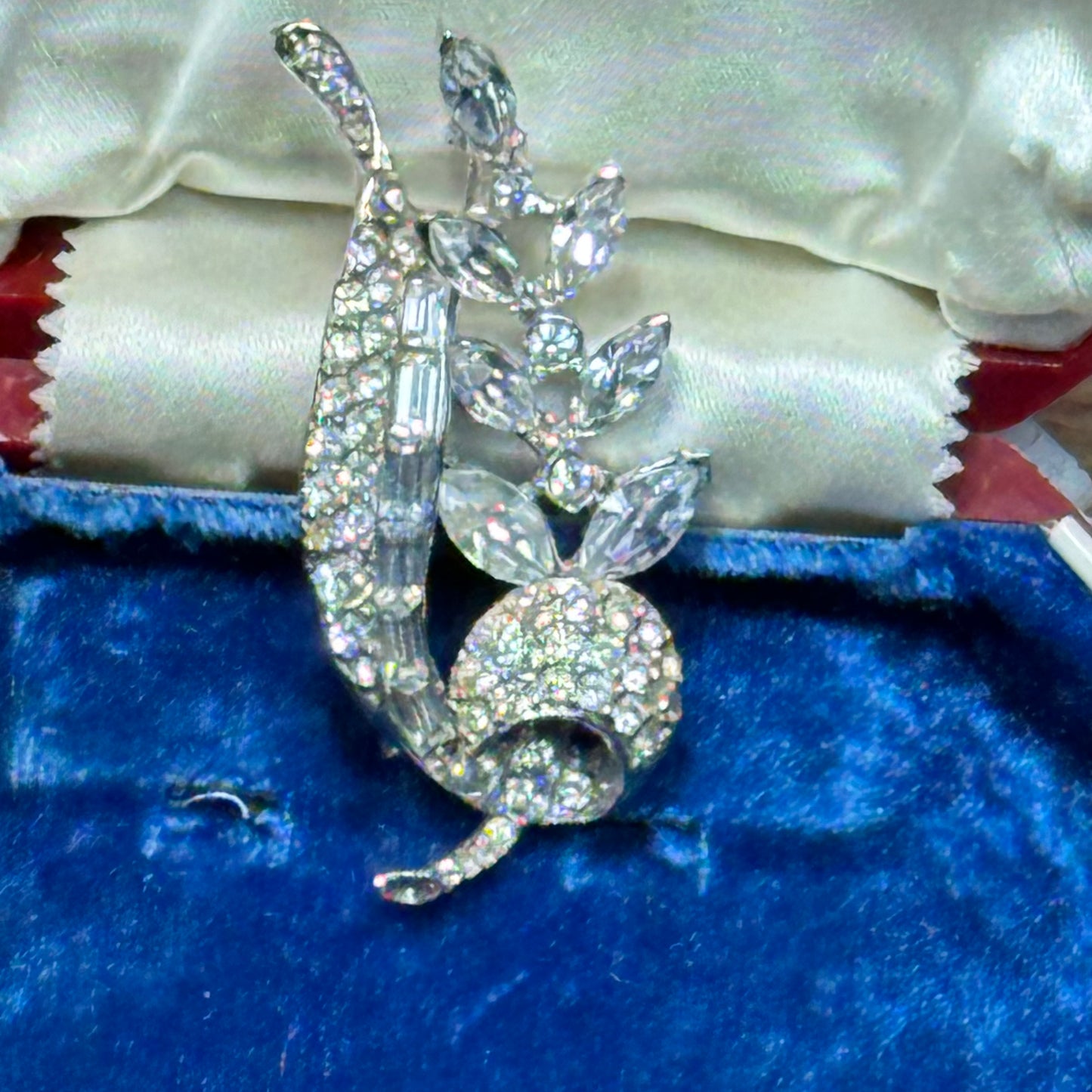 Vintage Pell Rhinestone Pin