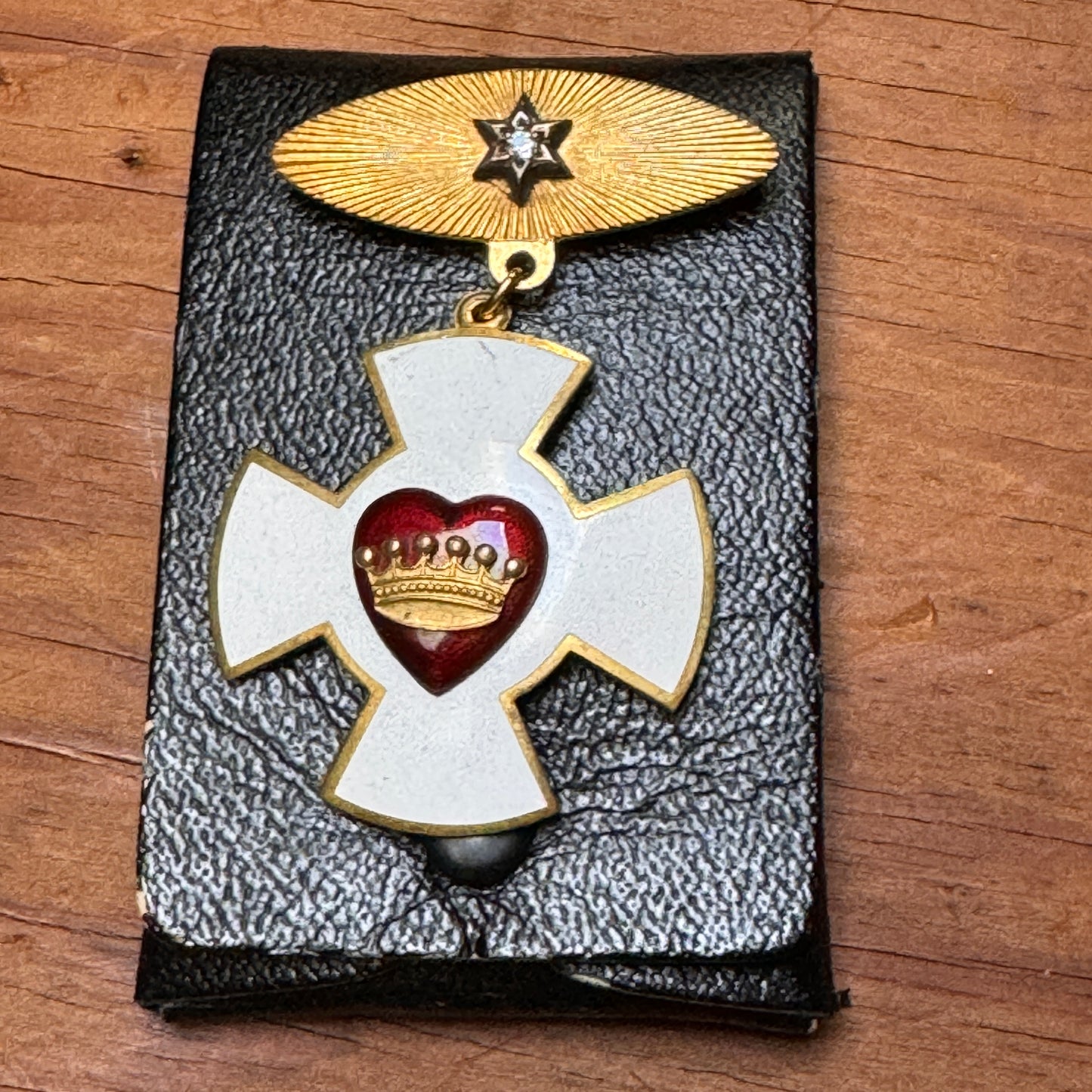 Antique Rebekah Lodge Patriarchs Chivalryn IOOF Brass Enamel Pin & Case