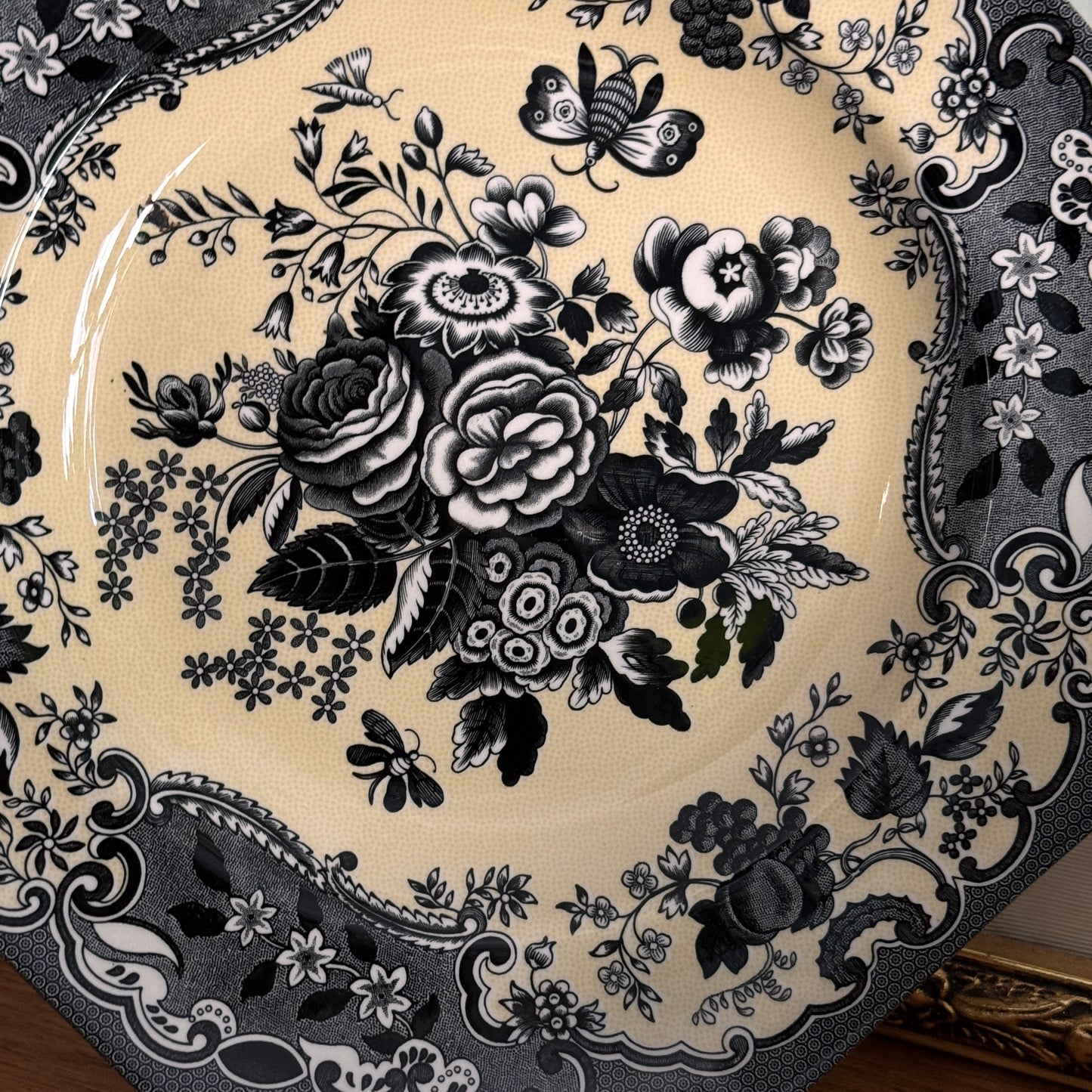 Spode Archive Collection Blue Rose 9" English Plate