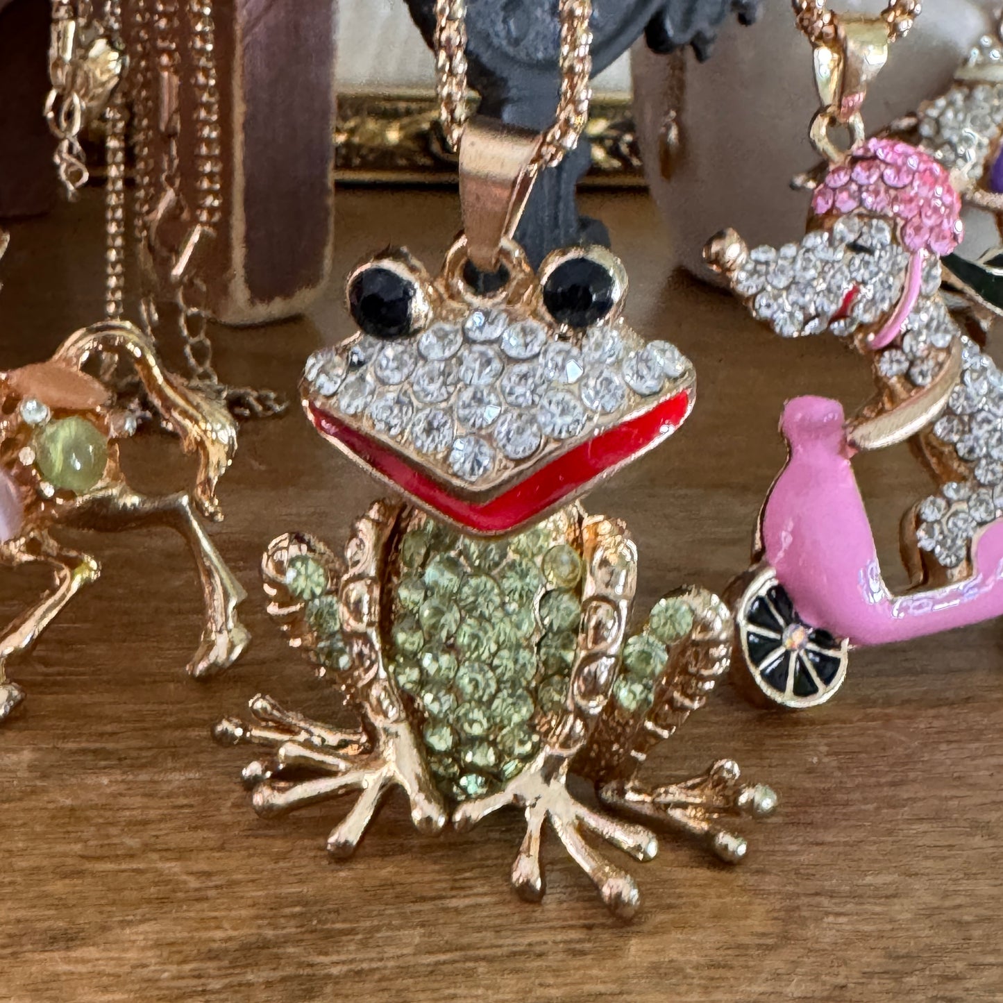 Betsey Johnson Green & Clear Multi Faceted Rhinestone Articulated Frog Necklace