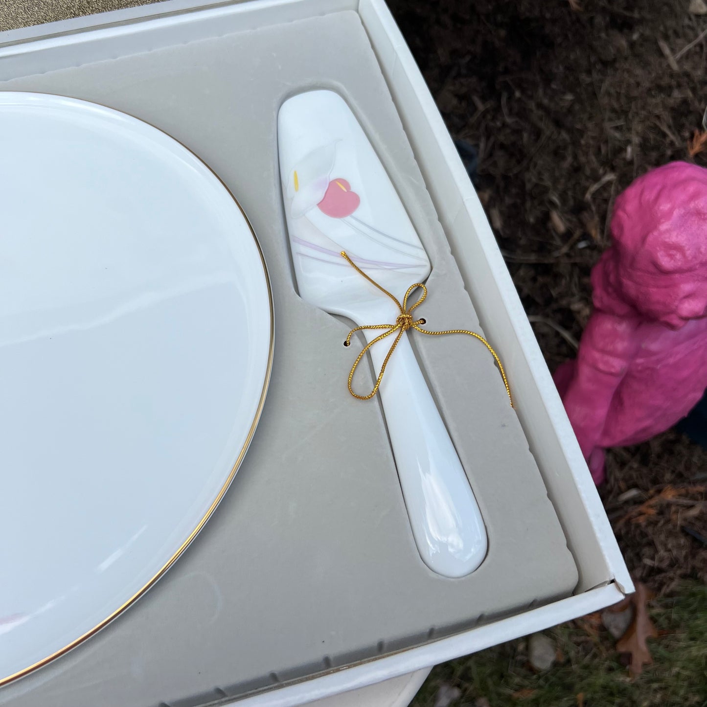 Vintage Mikasa Bone China Anthurium Cake Plate & Serving Knife Orig Box