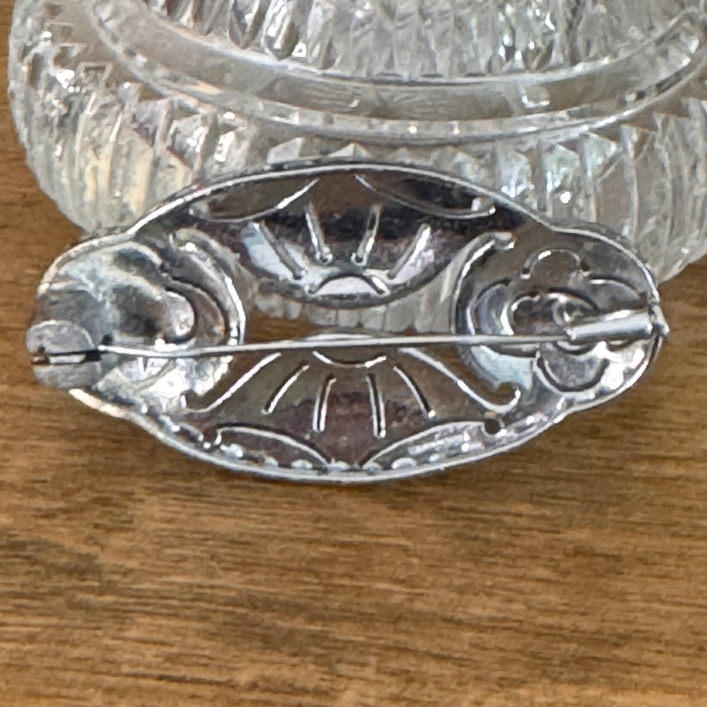 Art Deco Paste Pin