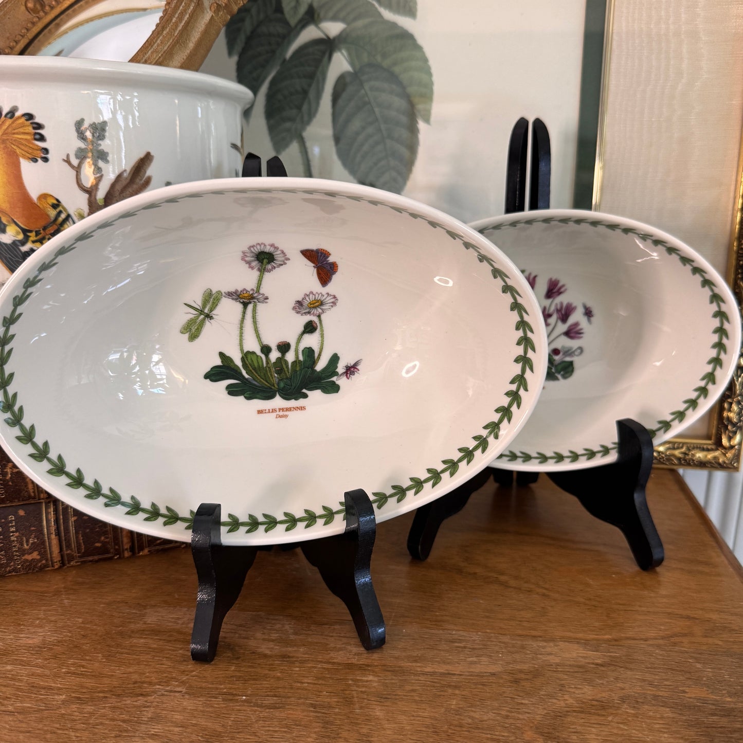 Two Nesting Oval Portmeirion Botanic Gardens Serving Bowls Daisy & Cyclamen