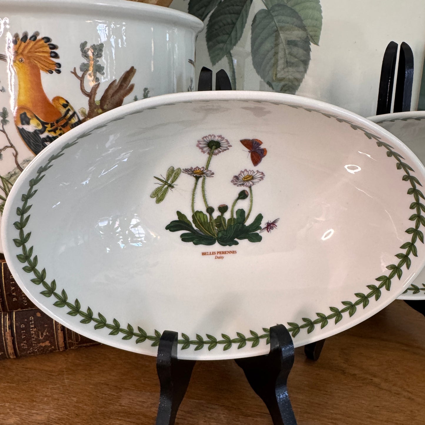 Two Nesting Oval Portmeirion Botanic Gardens Serving Bowls Daisy & Cyclamen