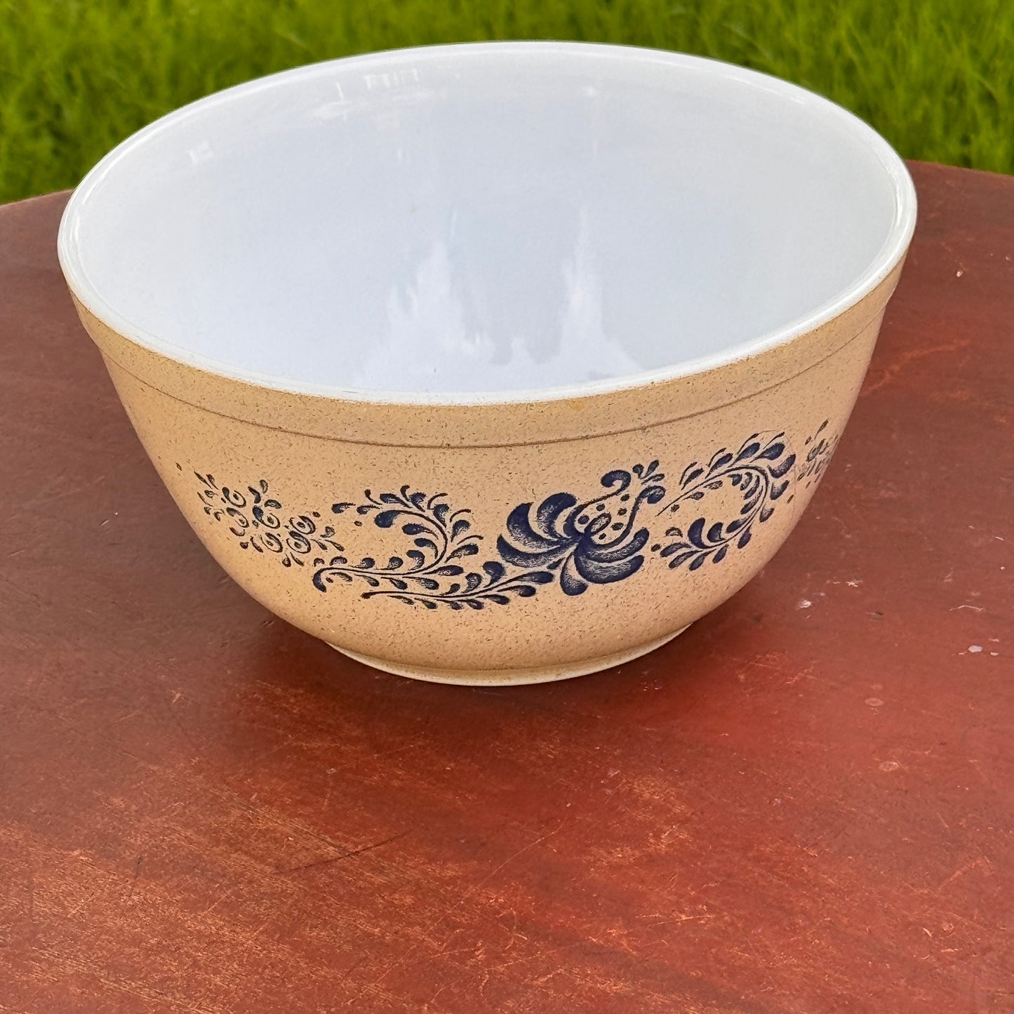 Vintage Pyrex 402 Homestead Speckled Mixing Bowl 1.5 qt.