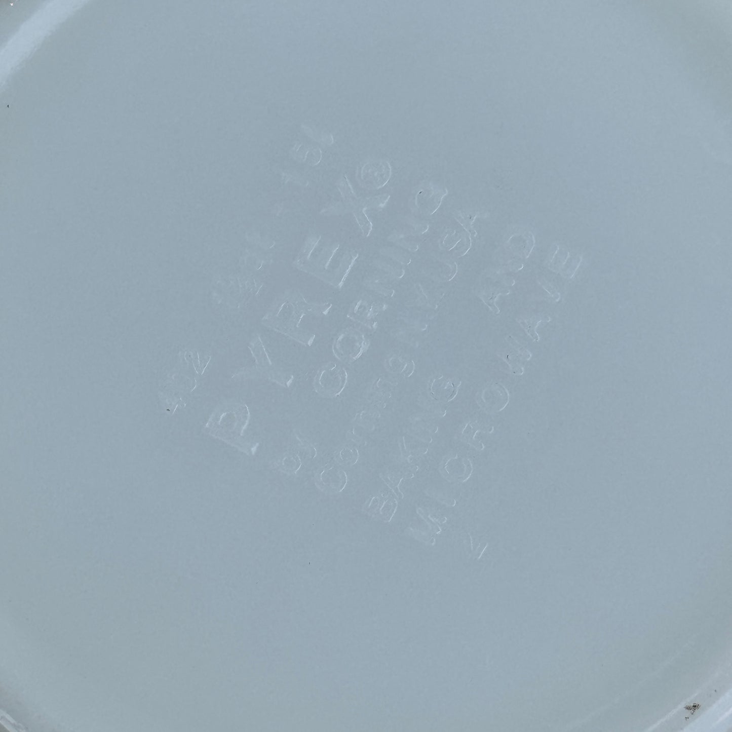 Vintage Pyrex 402 Homestead Speckled Mixing Bowl 1.5 qt.