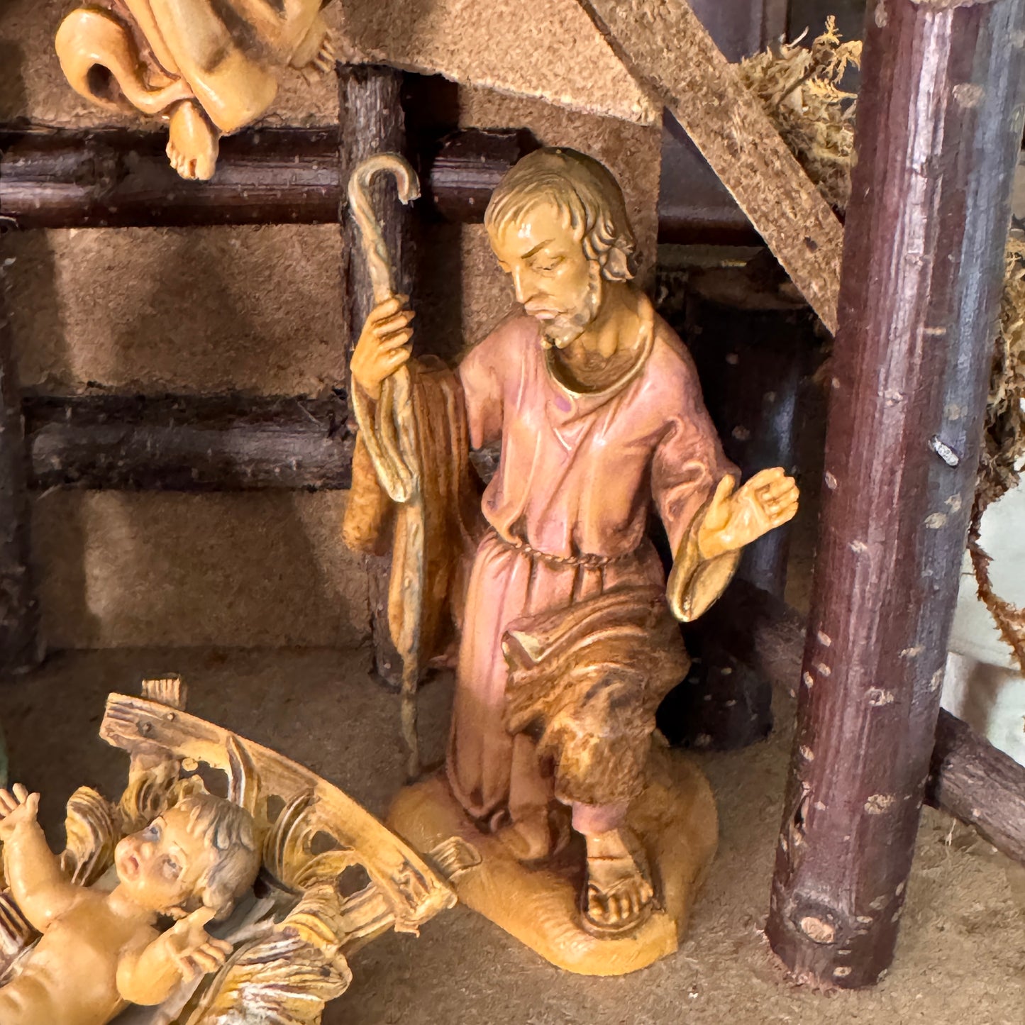 Vintage Italian Fontanini Creche Set Stable, Baby Jesus, Mary, Joseph, Angel