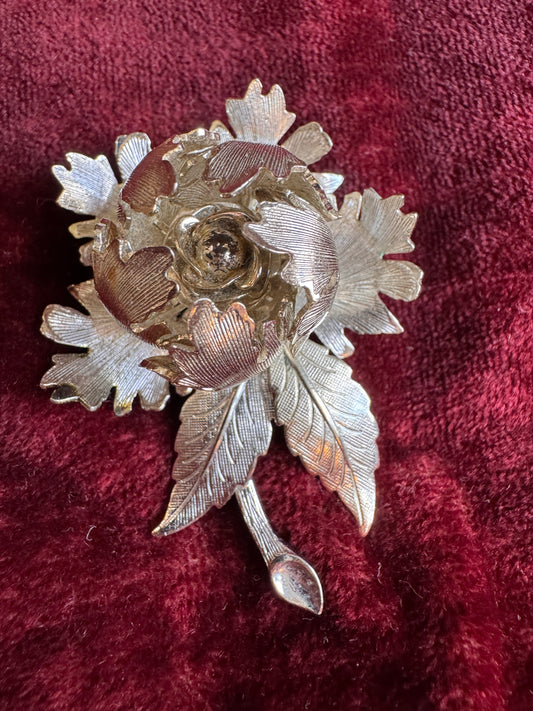 Wagner Day-Night Brooch – Vintage Silver Tone Articulated Flower Pin