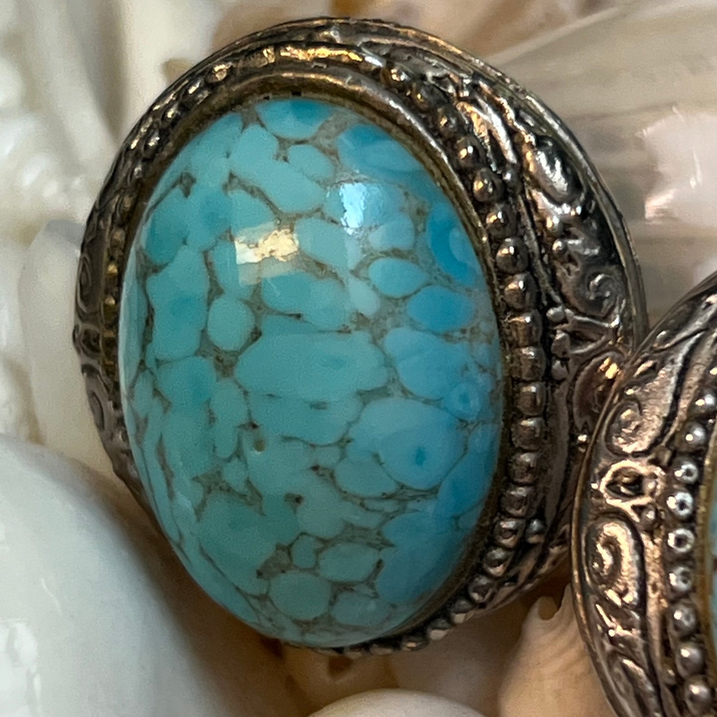 Vintage Ellen Designs Southwestern Faux Turquoise Clip Earrings