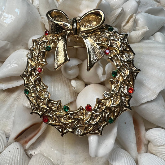 Vintage Tancer II Coro Wreath Christmas Pin
