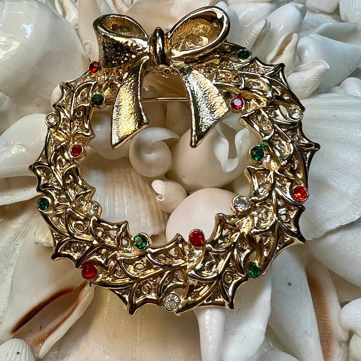 Vintage Tancer II Coro Wreath Christmas Pin