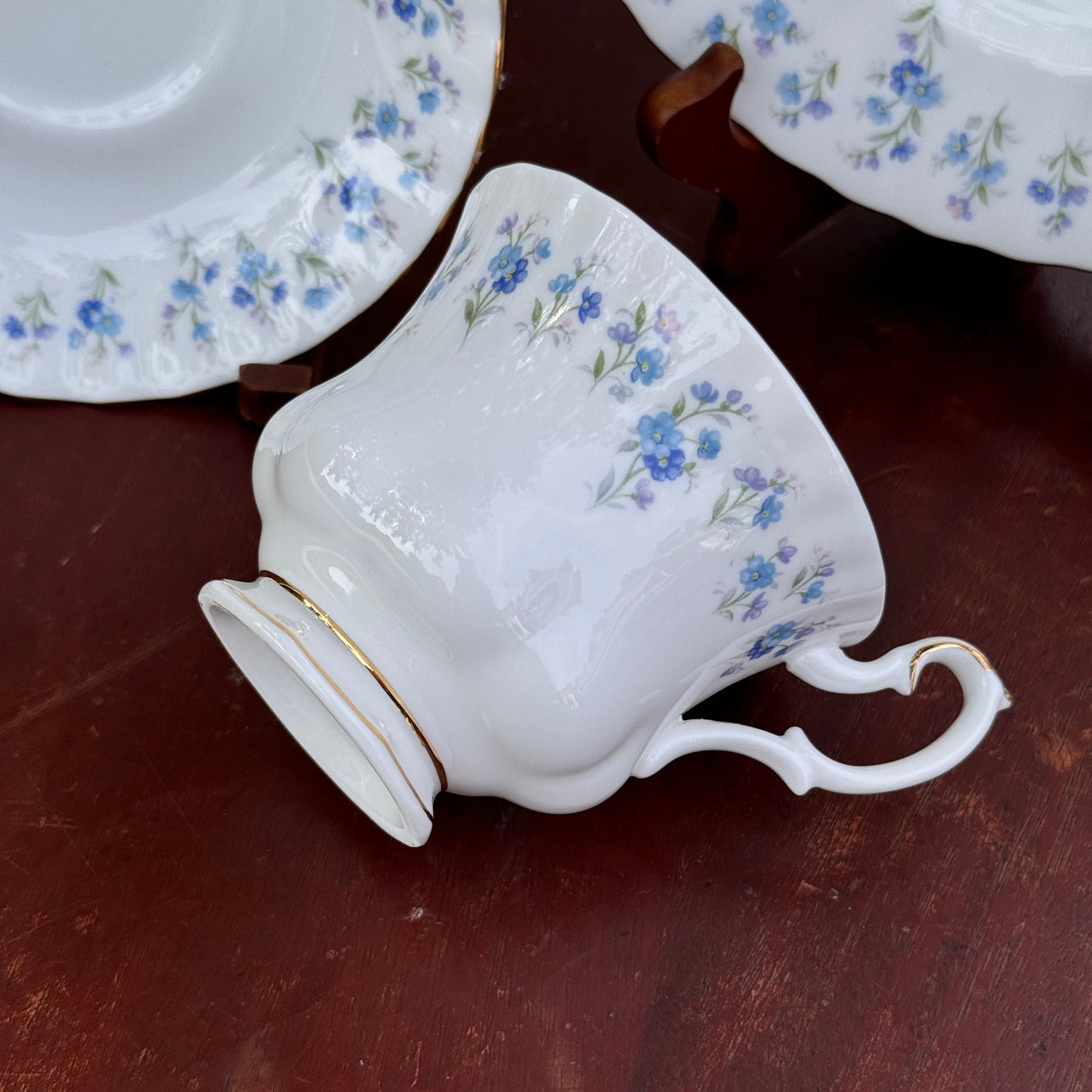 Vintage Royal Albert Memory Lane Bone China Tea Cup, Saucer and Salad Plate