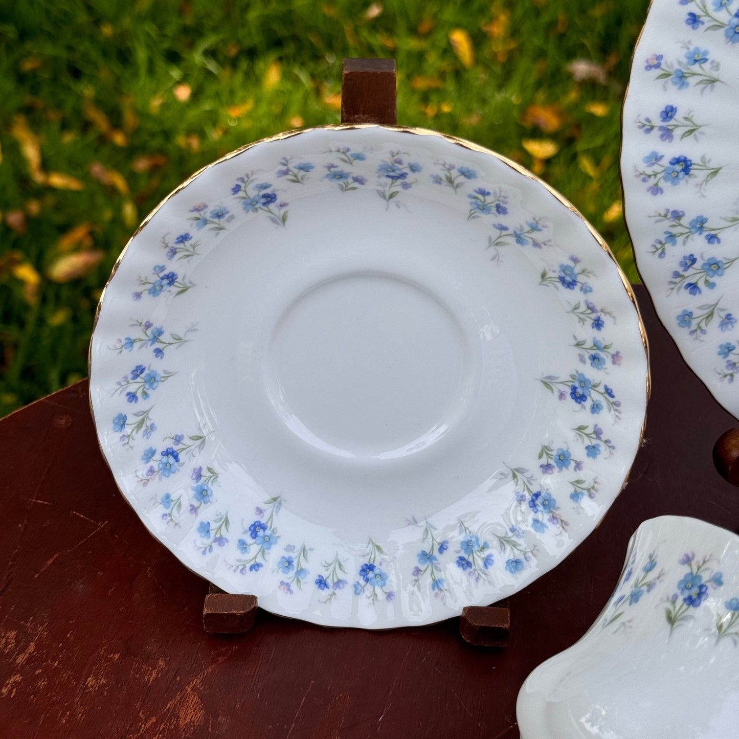 Vintage Royal Albert Memory Lane Bone China Tea Cup, Saucer and Salad Plate