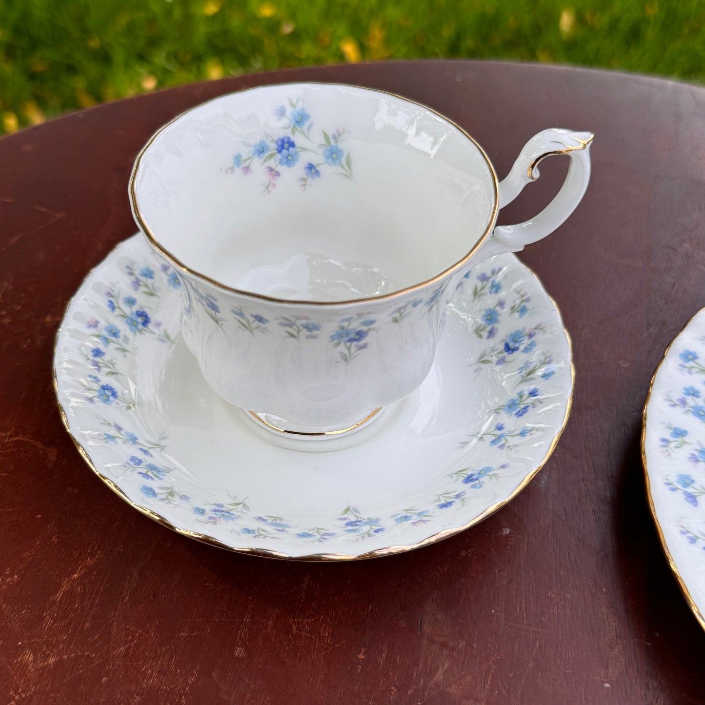 Vintage Royal Albert Memory Lane Bone China Tea Cup, Saucer and Salad Plate