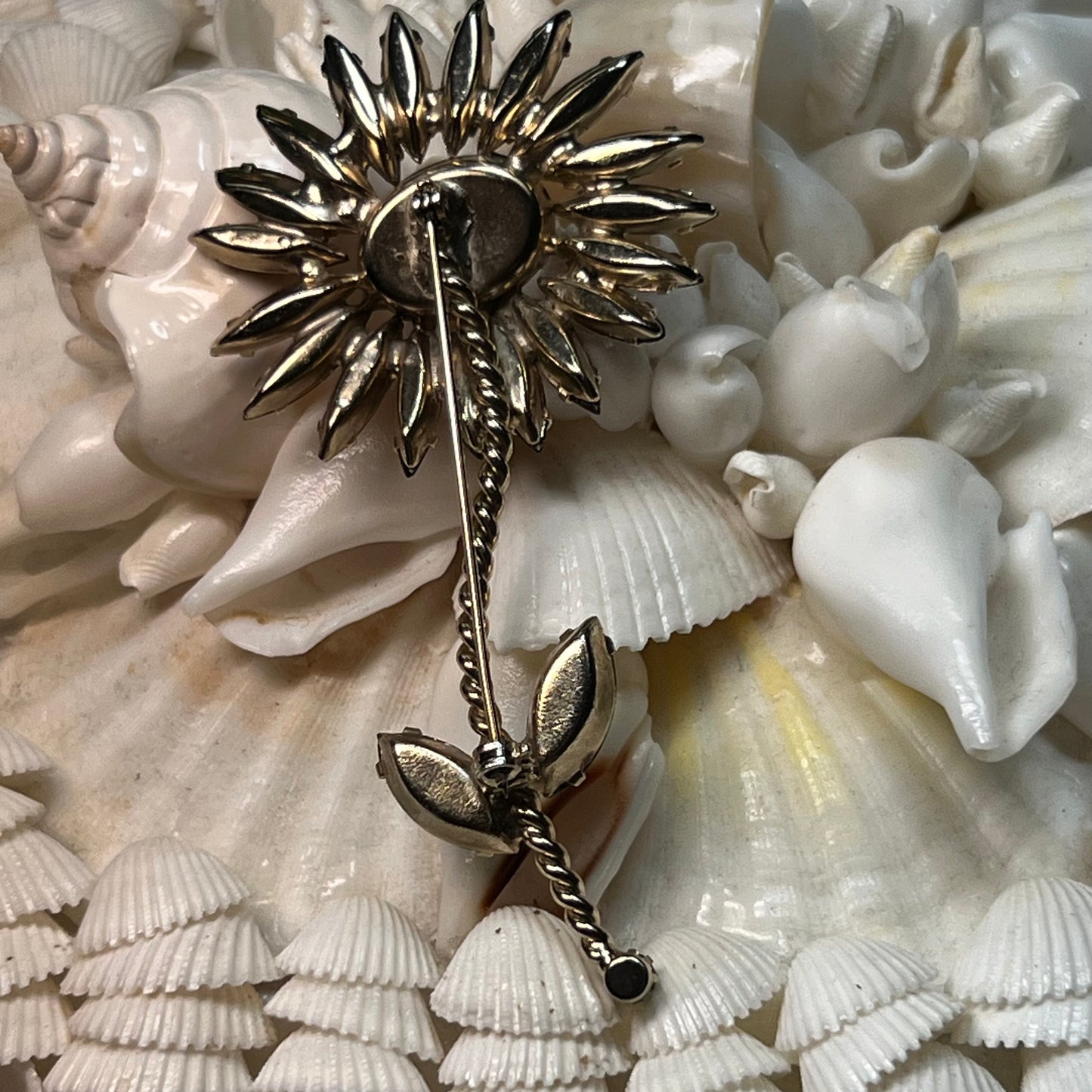 Vintage Light Topaz Rhinestone Flower Pin