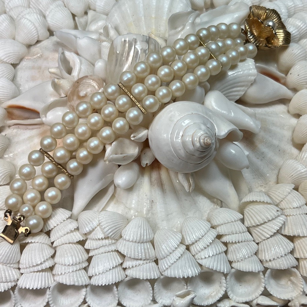 Vintage Faux Pearl Floral Bracelet