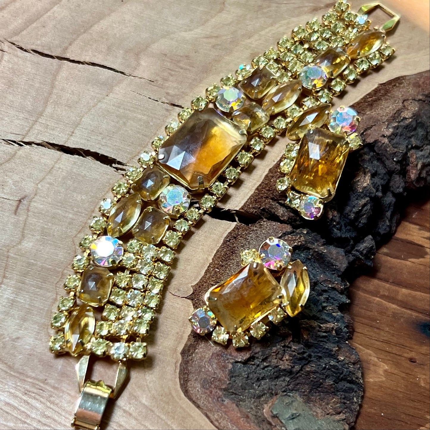 Vintage Soft Yellow Checkerboard Cut Rhinestone Bracelet & Earring Set