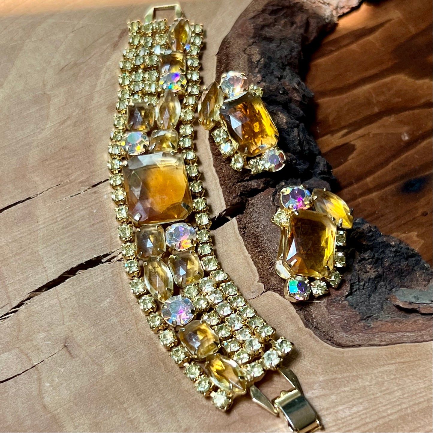 Vintage Soft Yellow Checkerboard Cut Rhinestone Bracelet & Earring Set