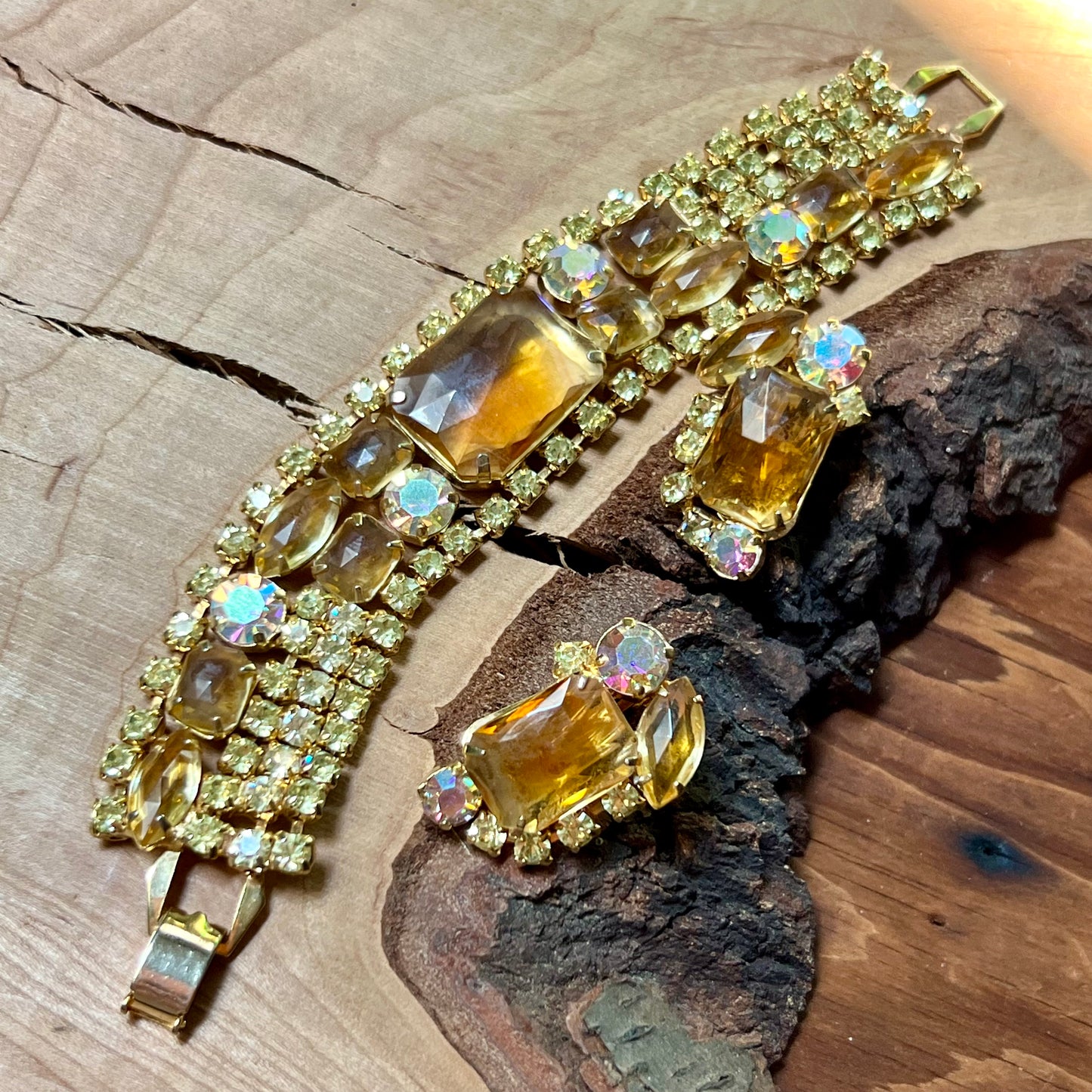 Vintage Soft Yellow Checkerboard Cut Rhinestone Bracelet & Earring Set