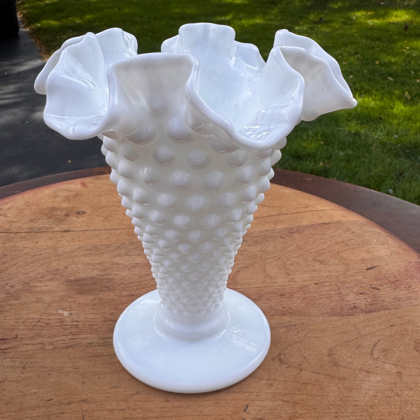 Vintage Fenton White Ruffled Crest Glass Vase