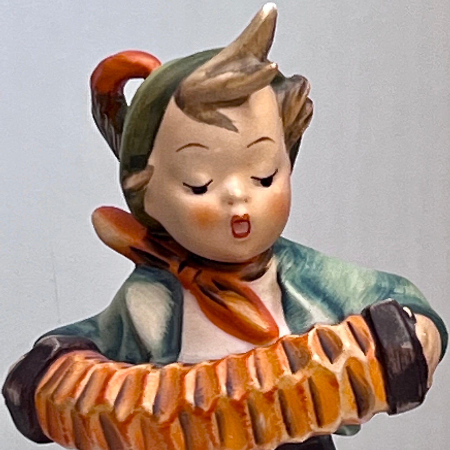 Hummel "Accordion Boy " HUM 185 M. I. Hummel