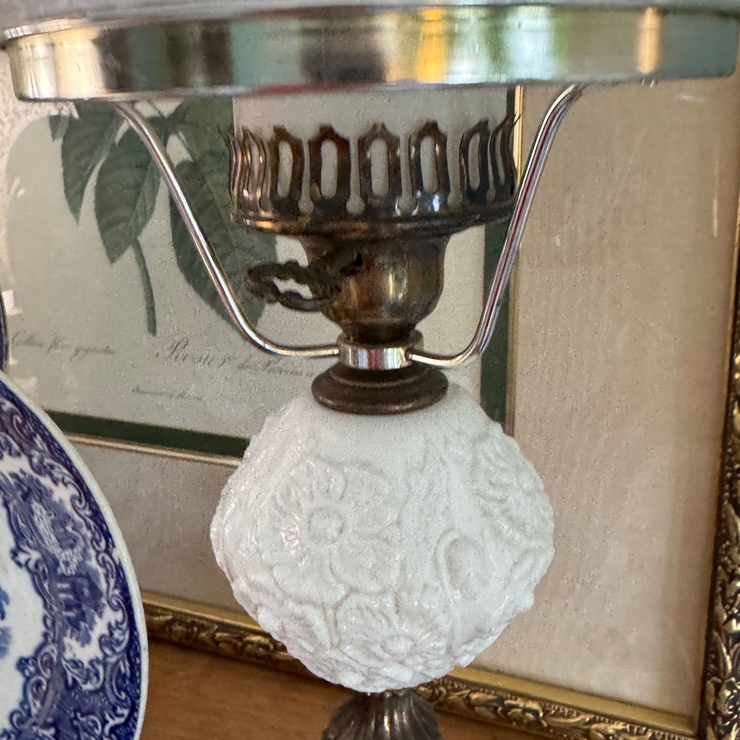 Fenton Poppy White Milk Glass Student Table Lamp