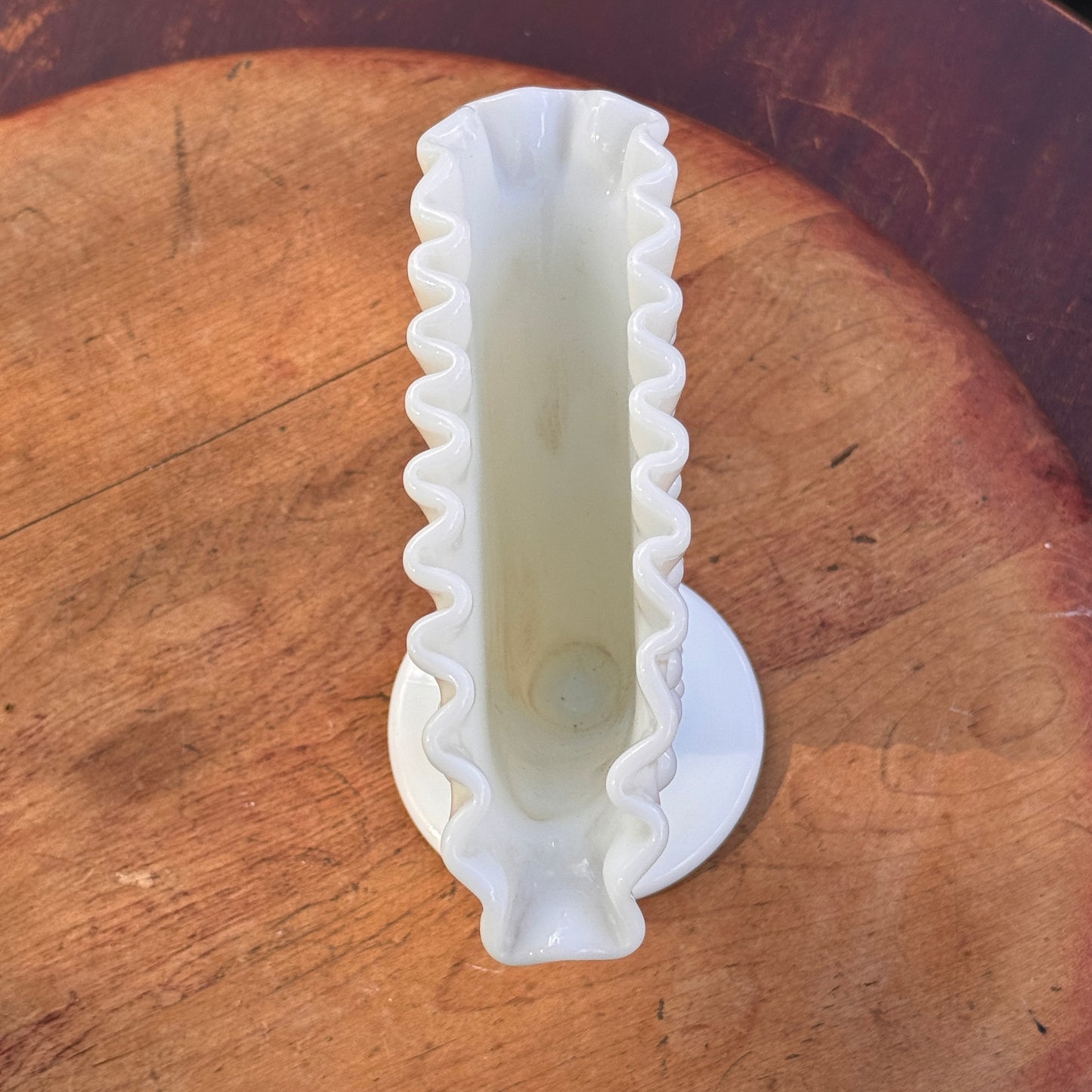 Vintage Fenton White Fan Shaped Ruffled Glass Vase