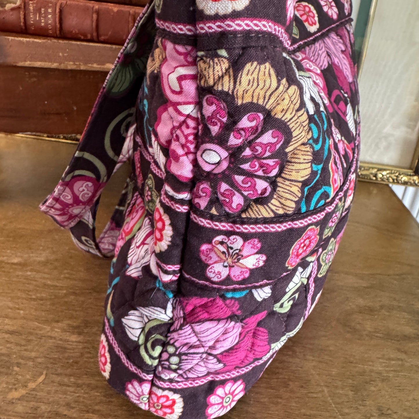Pretty Vera Bradley Pink Floral Tic Toc Small Tote Bag Hangbag Purse