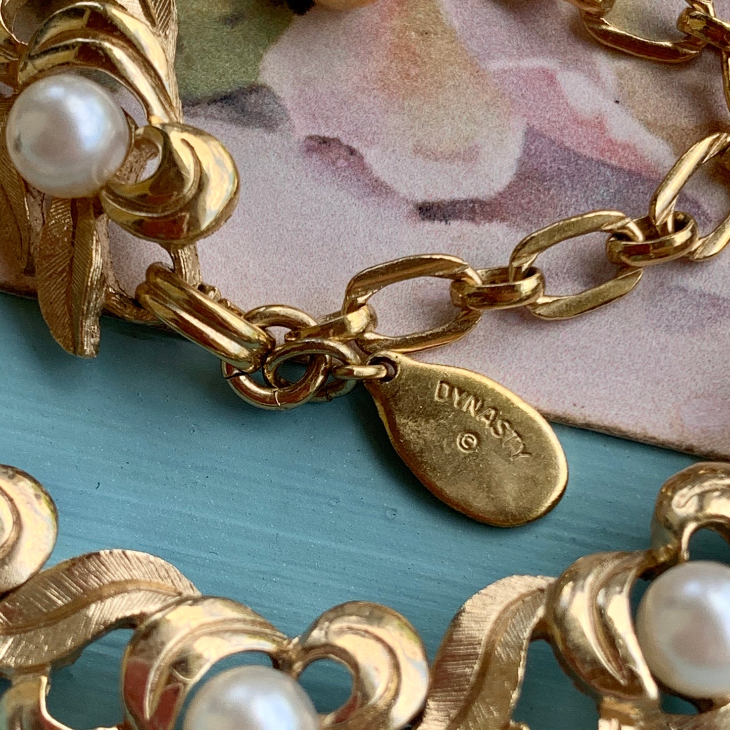 Vintage Dynasty Faux Pearl Gold Tone Metal Necklace