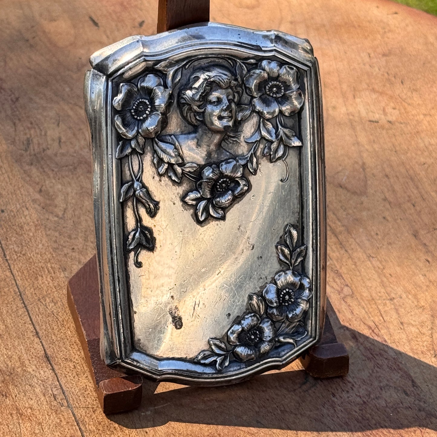 Victorian Gibson Girl Silver Plate Metal Embossed Cover