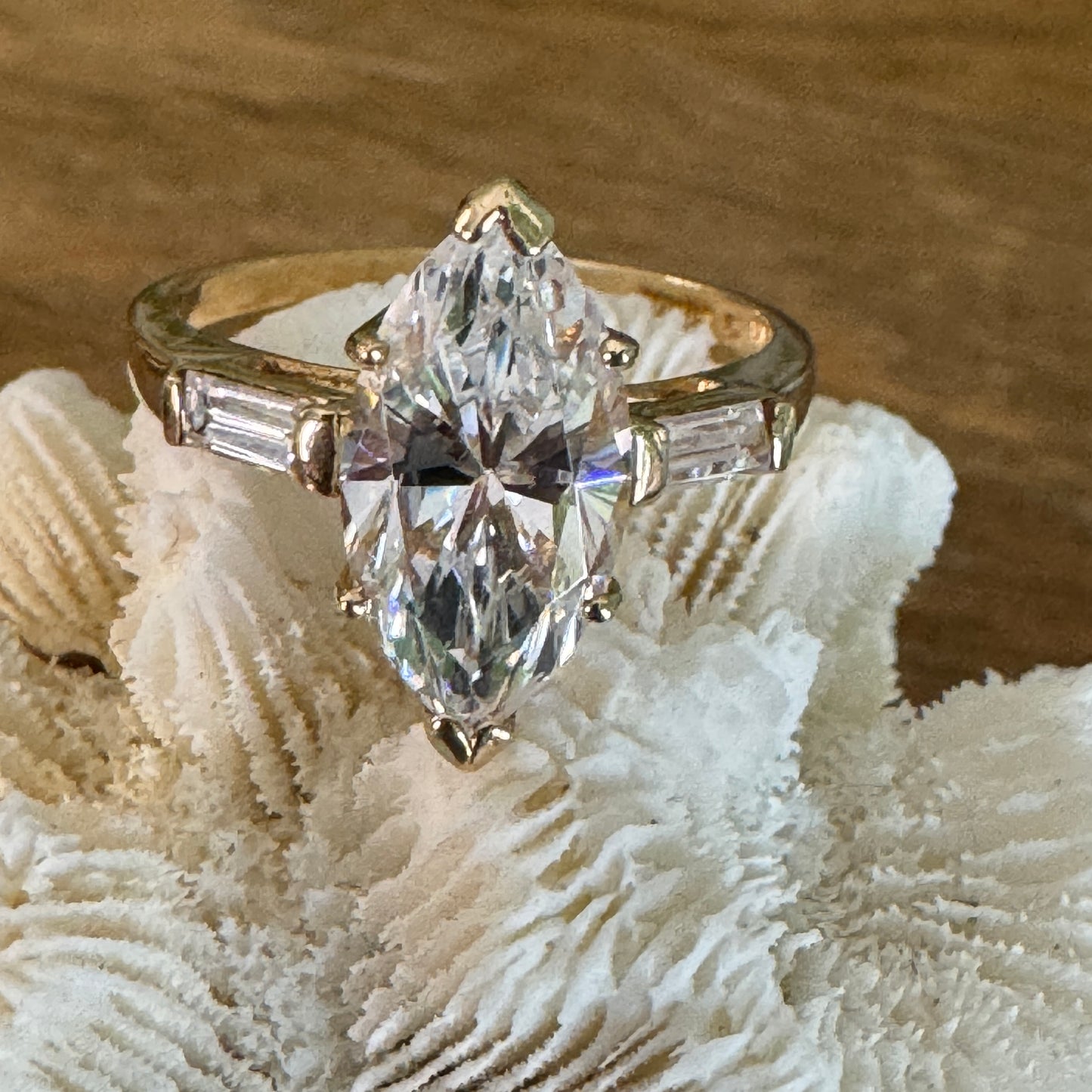 10K Yellow Gold Marquise Ring Size 7.5