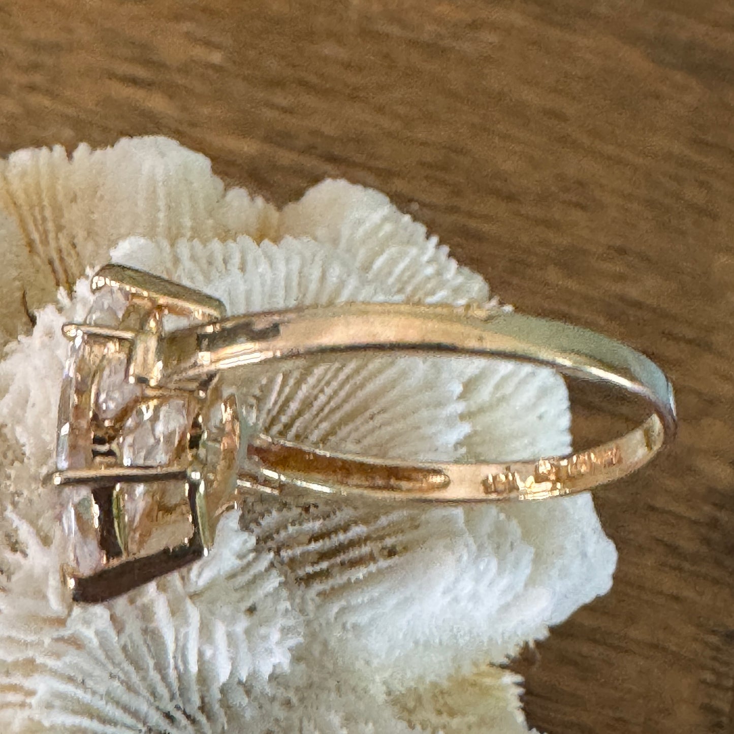 10K Yellow Gold Marquise Ring Size 7.5