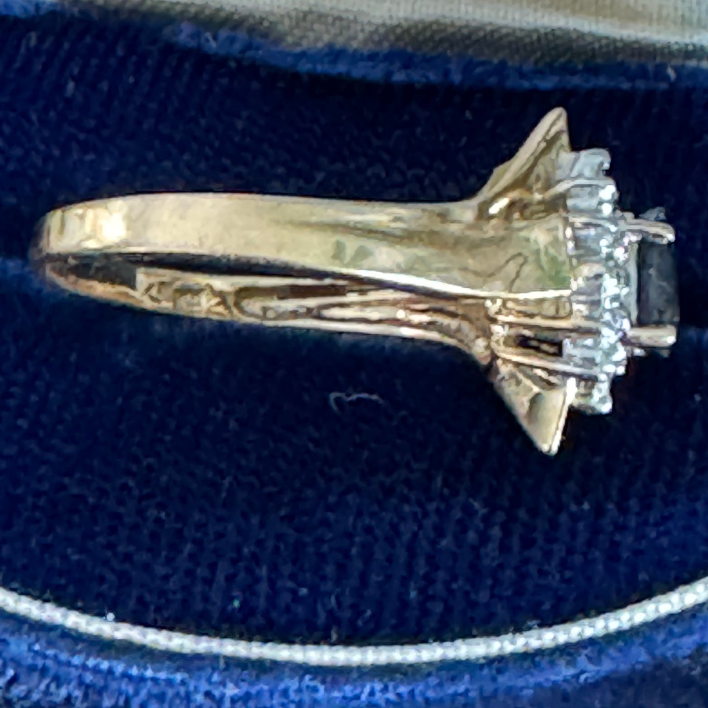 Vintage 10K Yellow Gold Sapphire and Diamond Ring Size 7
