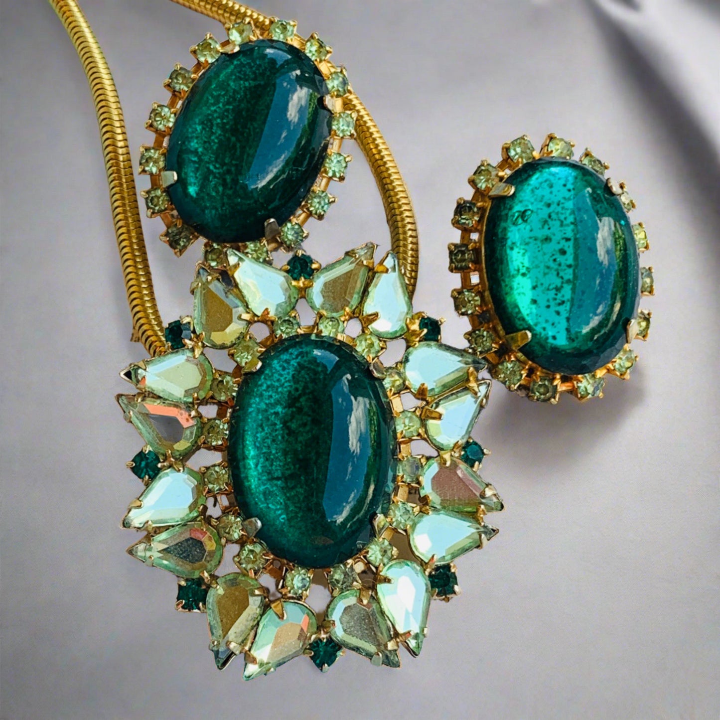 Vintage Green Rhinestone Necklace & Earring Set