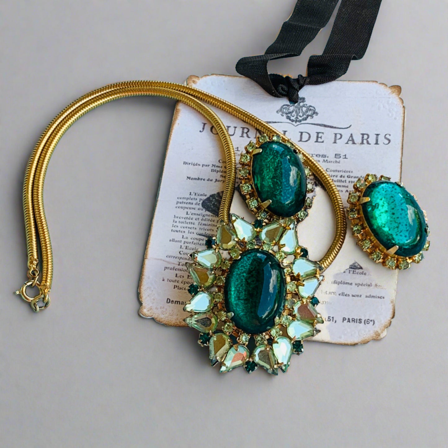 Vintage Green Rhinestone Necklace & Earring Set