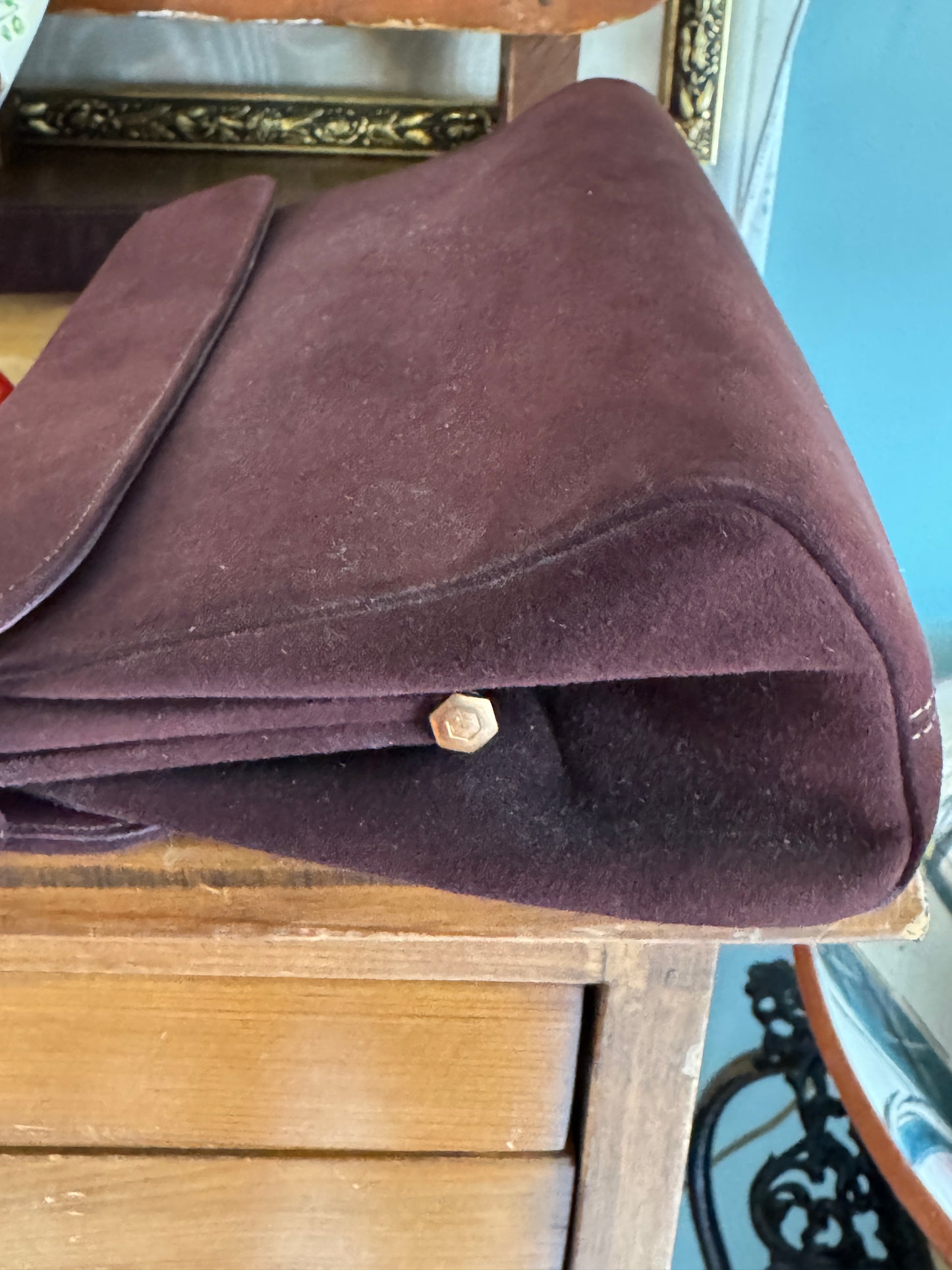 Vintage By Alan Brown Suede Round Bakelite Tortoiseshell Clasp Purse Handbag