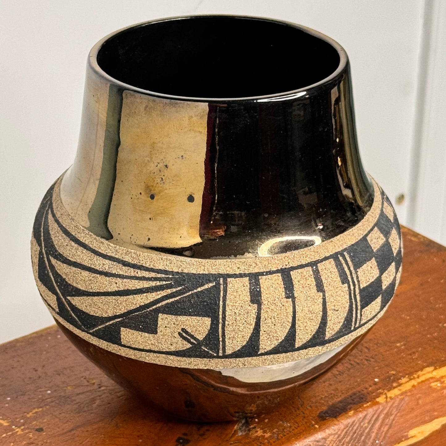 Native American Navajo Pottery Vase Crazy White Eagle