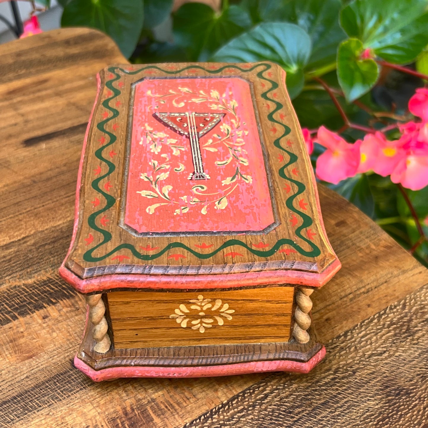 Vintage Reuge Swiss Painted Wooden Mandolin Music Box