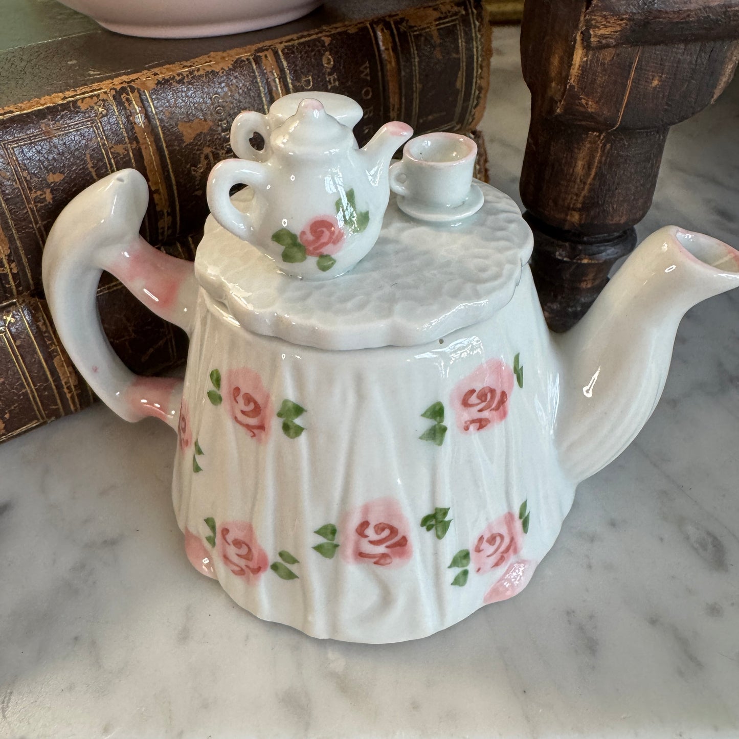 Four Andrea by Sadek Miniature Floral Tea Pots on Lids