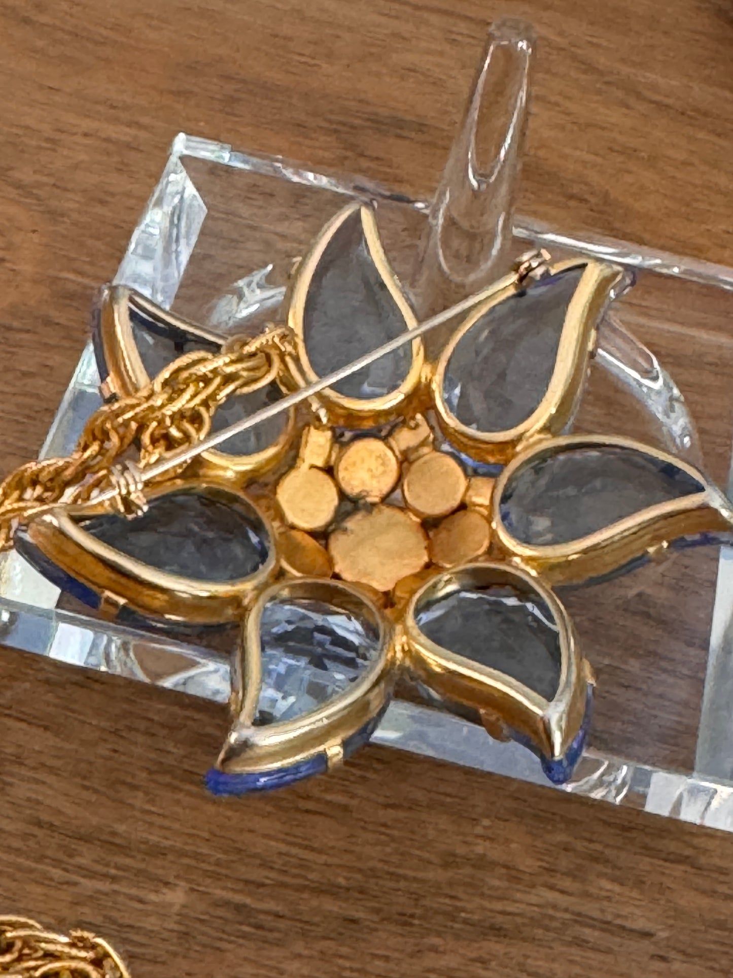 Vintage Juliana Delizza & Elster Blue Rhinestone Stylized Floral Brooch Pendant