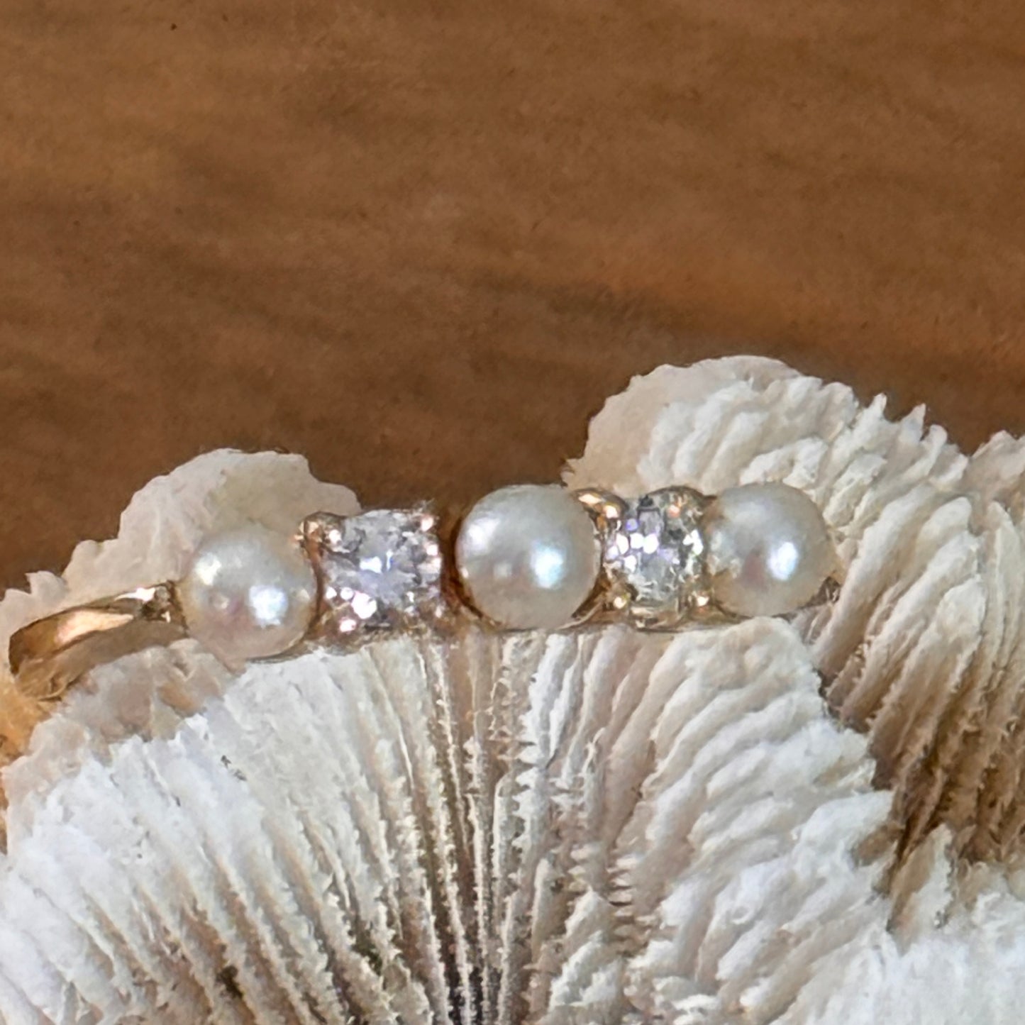 Tiffany & Co 14k Yellow Gold Diamond Pearl Ring Size 5