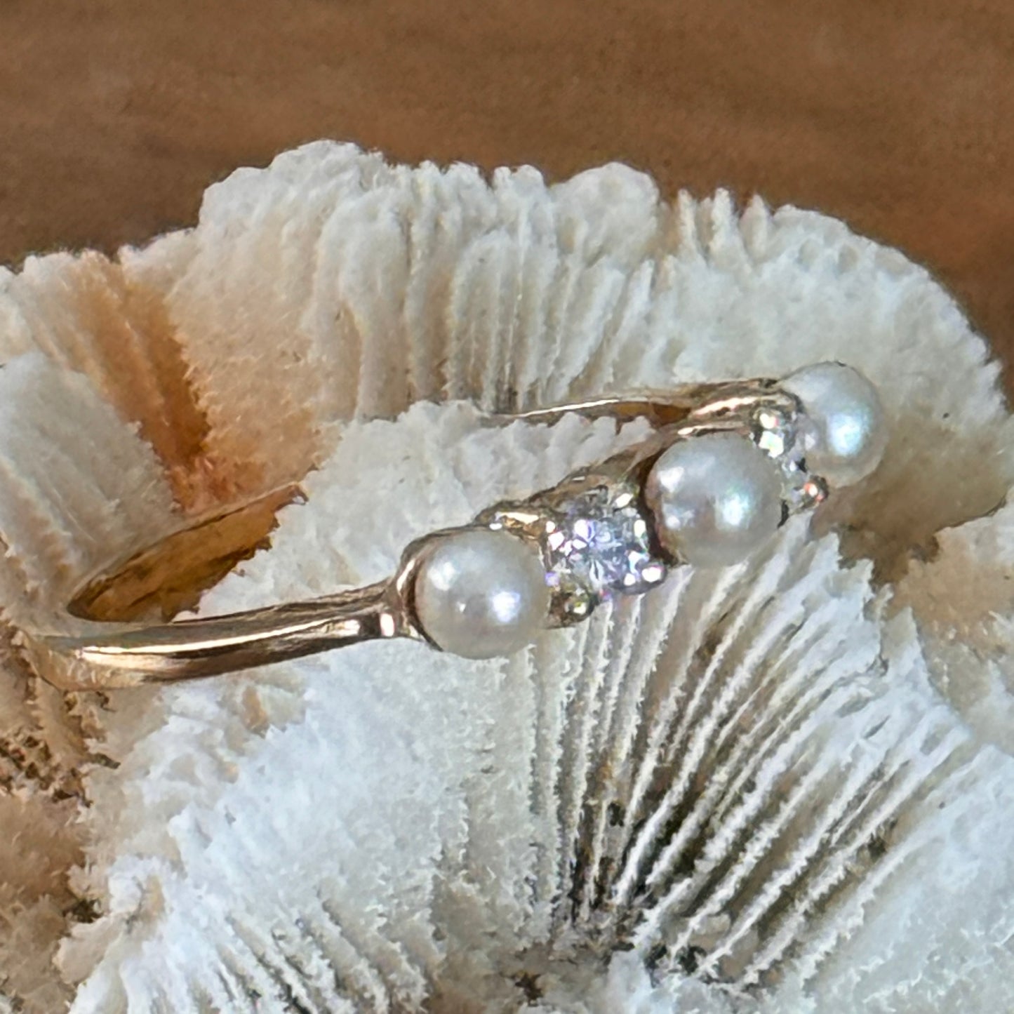 Tiffany & Co 14k Yellow Gold Diamond Pearl Ring Size 5