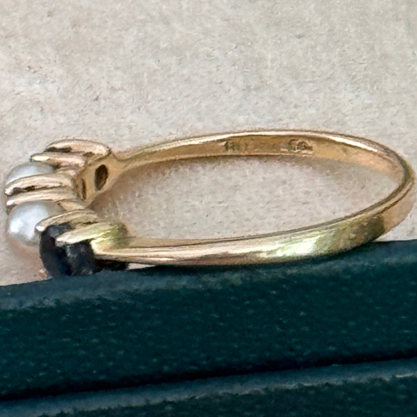 Tiffany & Co 14k Yellow Gold Sapphire Pearl Ring Size 5.5