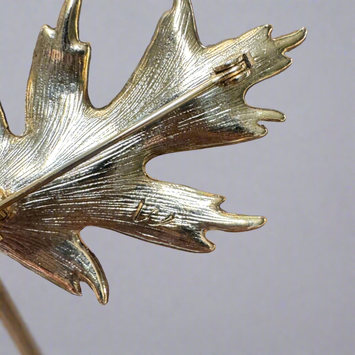 Liz Claiborne Confetti Resin and Rhinestone Leaf Pin