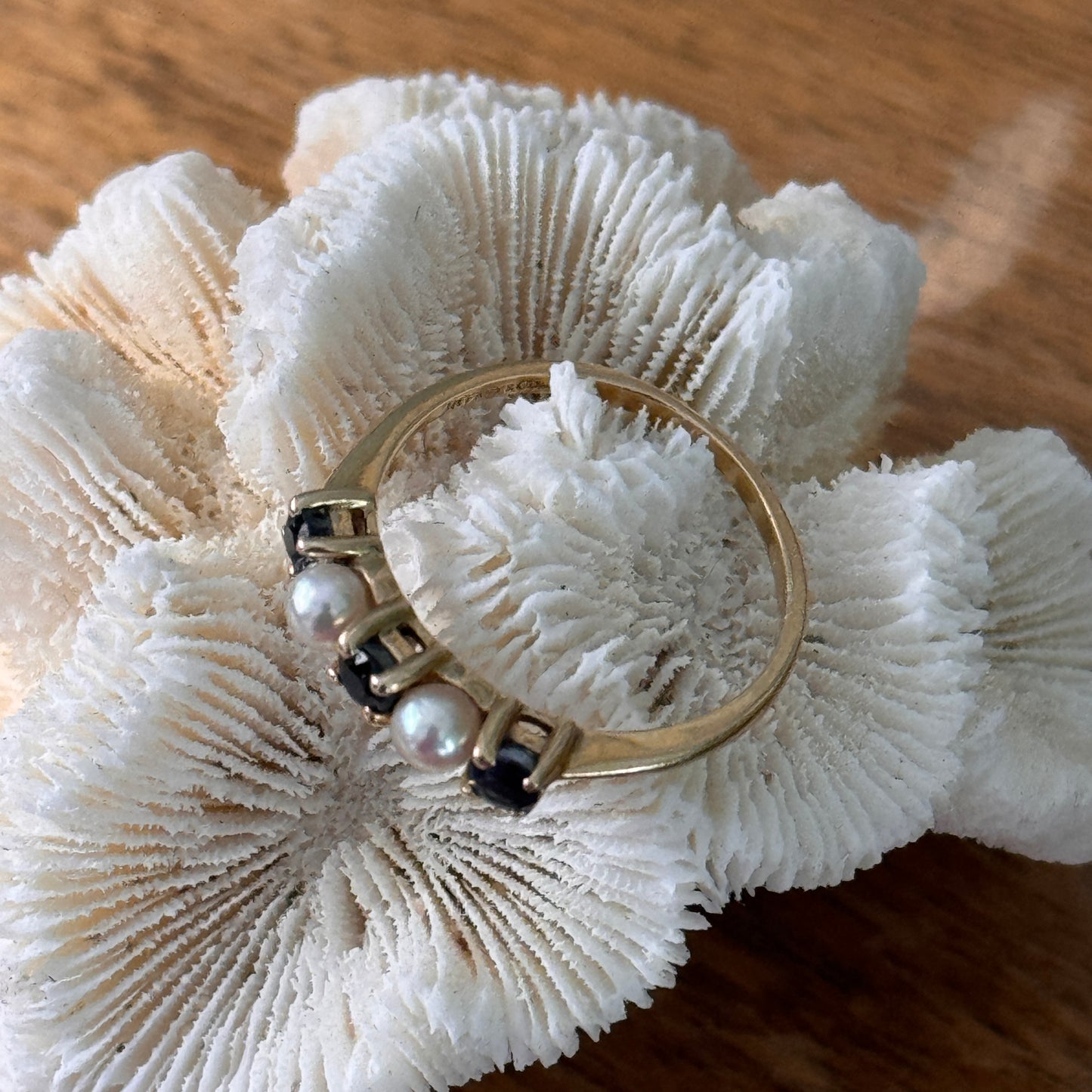 Tiffany & Co 14k Yellow Gold Sapphire Pearl Ring Size 5.5
