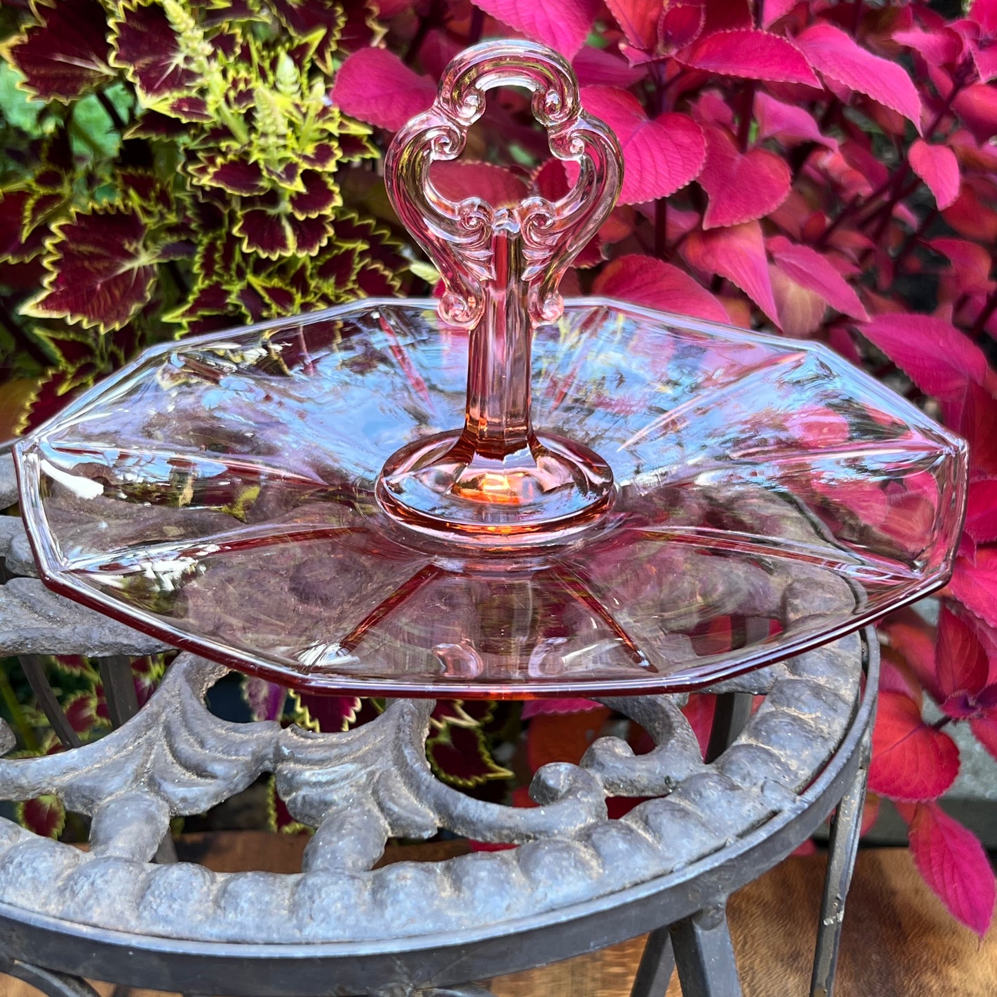 Cambridge Pink Decagon Tidbit Tray Keyhole Handle